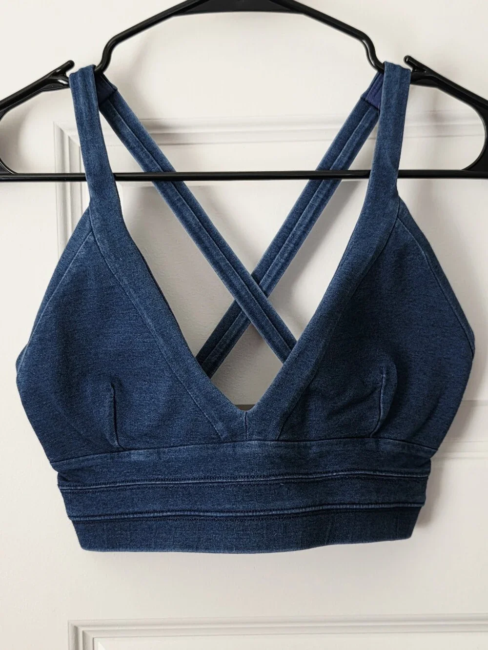 Lorna Jane Denim Look Criss-Cross Sports Bra Size M